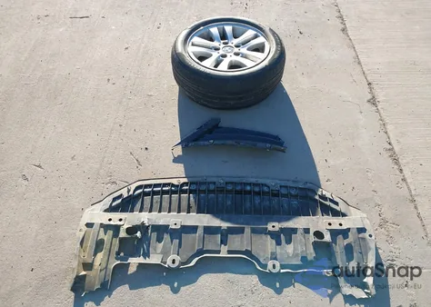 2006 BMW 325Xi из США, поврежденный, VIN WBAVD13596KV10123